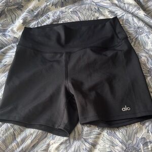 ALO Yoga Women's black Bike Shorts